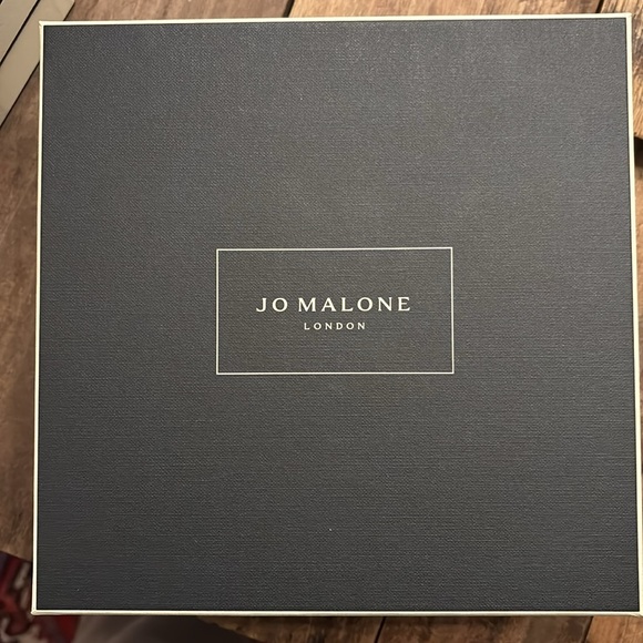 Jo Malone candle set - Picture 3 of 3